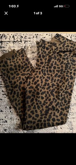 18 Pairs Of Pant And Leggings Women’s Size Medium And Large