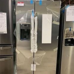 GE SIDE BY SIDE DOOR REFRIGERATOR 