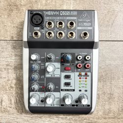 Behringer XENYX Q502USB Analog 5-Input Mixer USB Audio Interface