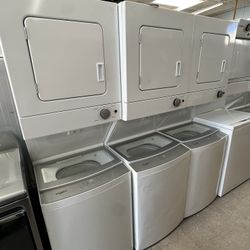 24” Whirlpool Electric Stackable Washer And Dryer 