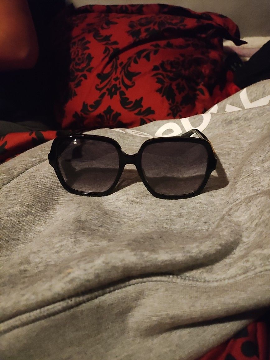 Gucci Sun Glasses