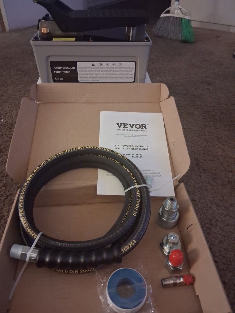 VECOR AIR/ HYDRAULIC FOOT PUMP