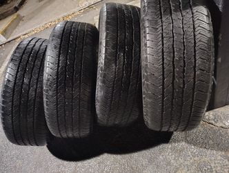 P275/60r20 hankook dynapro at2 good tread onlt 200.00 for the set