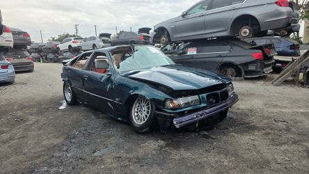 1994 BMW 325I E36 PARTING OUT PARTS FOR SALE PARTES
