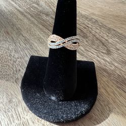 New 2 Tone Diamonds Ring Size 7, 8 & 9 Available 