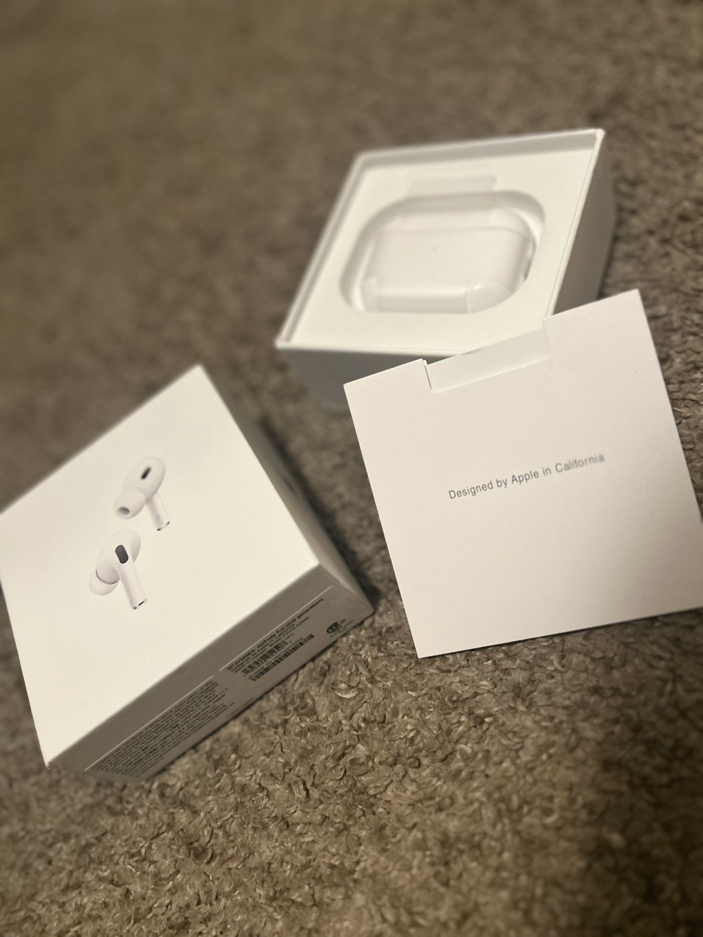 2024 Apple AirPods Pro 2nd Generation Active Noise Cancelling USB-C *STILL IN PLASTIC*
