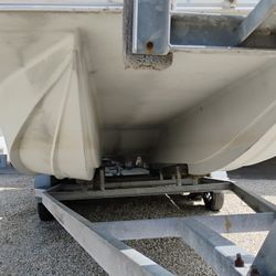 Catamaran Deck Boat Hull 