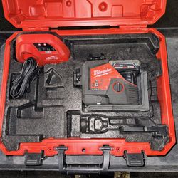 M12 12-Volt Lithium-Ion Cordless Green 250 ft. 3-Plane Laser Level Kit with One 4.0 Ah Battery, Charger and Case