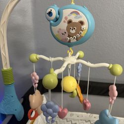 Musical Bassinet Hanging Mobile Toy