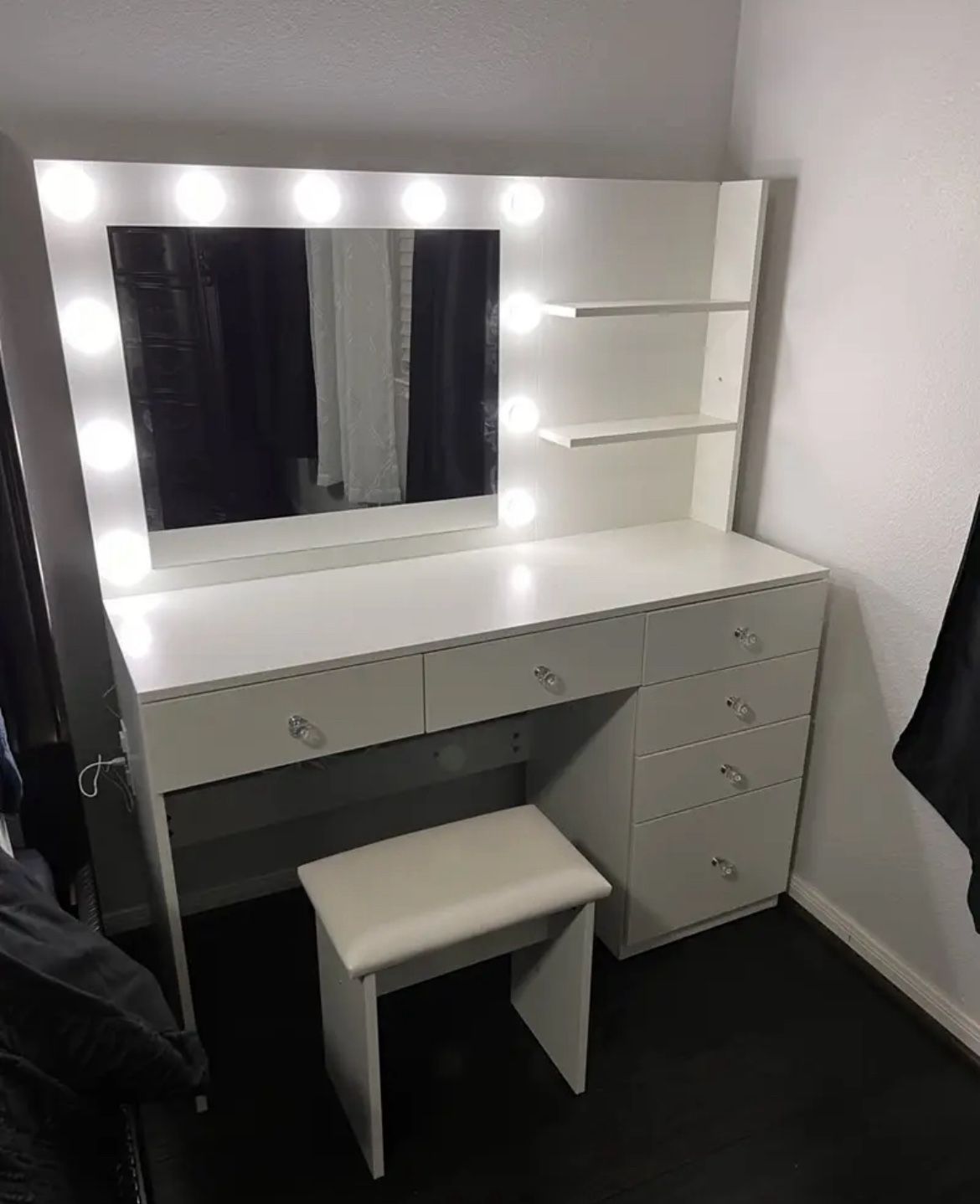 White Makeup Vanity Desk with stool