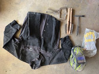 Caiman Welding Jacket & Gear Bundle