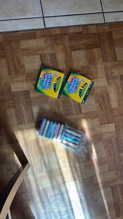 Crayola washabl markers / whiteboard erasers