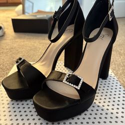 Women Heels Size 8