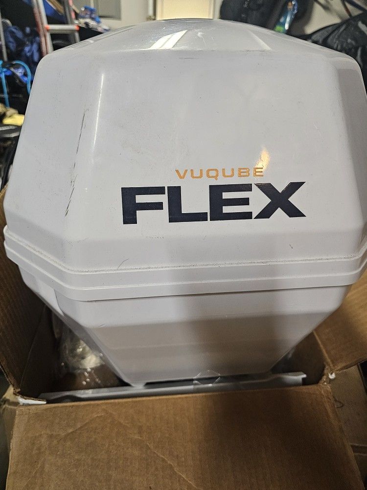Vuqube FLEX RV Satellite Antenna