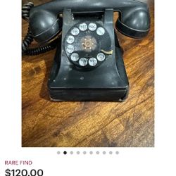 $120.00

1940s Western Electric Bell System Black Bakelite Telephone