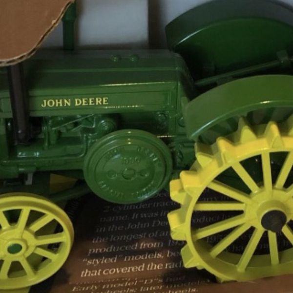 vintage john deere toy tractors