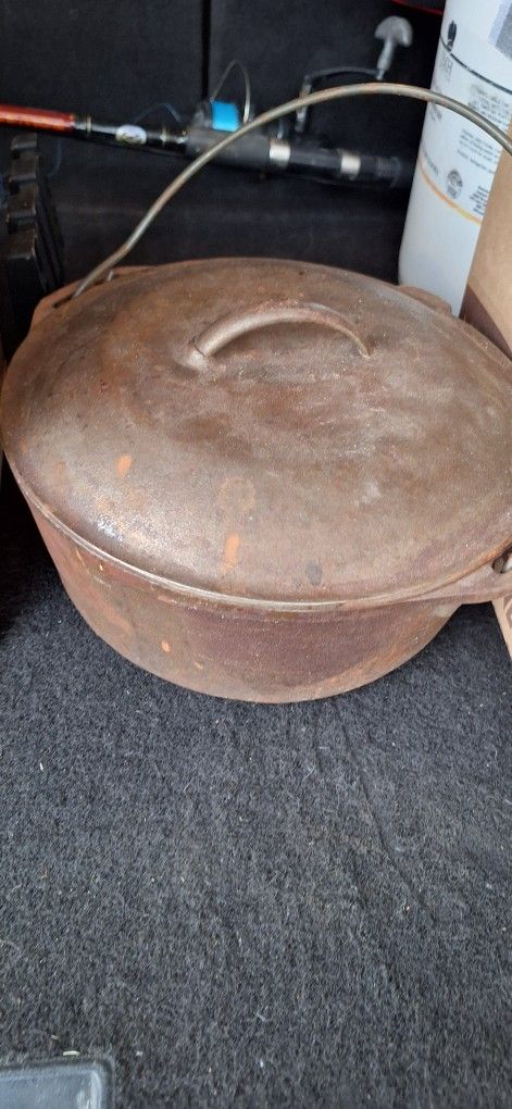 Vintage Lodge Dutch Oven $60 Obo