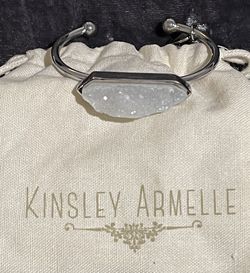 Genuine Quarts Cuff Bracelet 