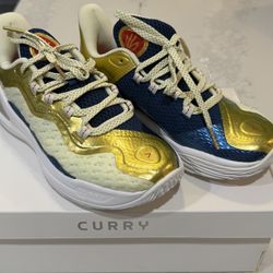 Under Armour Boys Basketball shoes Curry 