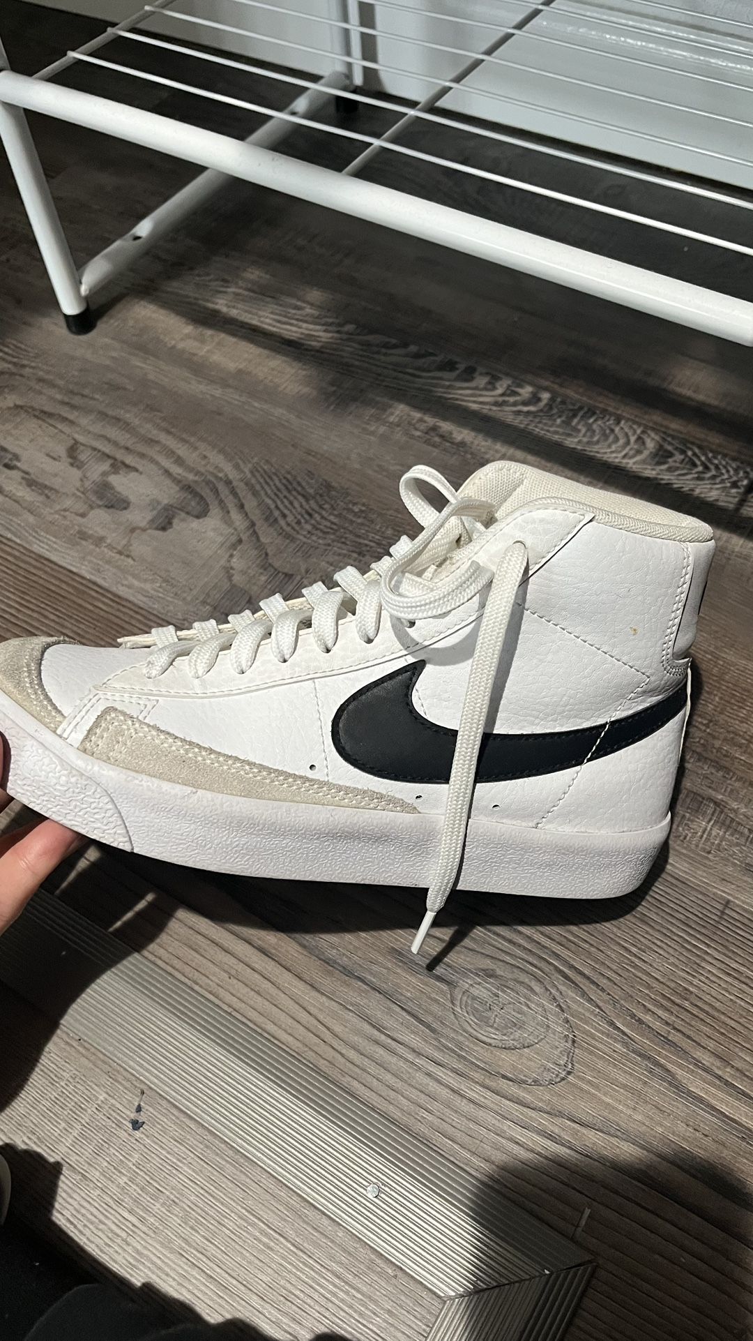 Size 7 womens Nikes