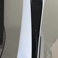 Ps5 Consol With Control Modern Warfare And Cables 