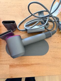 Dyson Supersonic Hair Dryer with Attachments