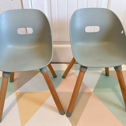 Lalo Play Table+ 2 chairs Set For Toddler Kid