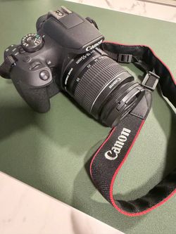 Canon EOS Rebel T7