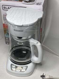 BLACK+DECKER 12-Cup QuickTouch Programmable Coffeemaker, White, CM1060W 
