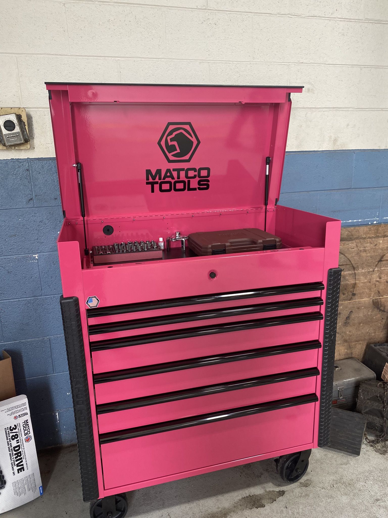 Magenta Matco Tool Cart