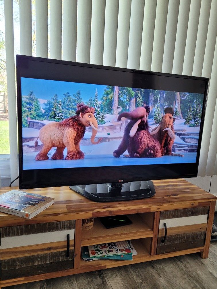 LG TV 47LN5200