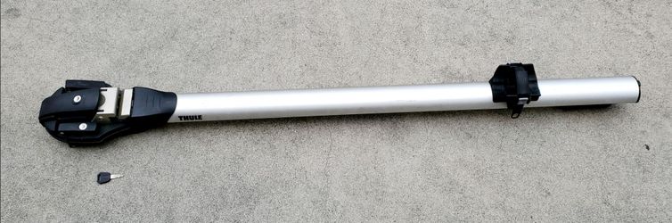 ThuleThruRide Rooftop Fork Mount Bike Carrier in good working condition