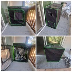 Small porch size Warm, Grow Box and light set