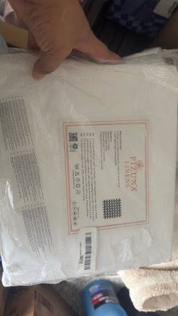 Bedsure, Pizuna Linens, and Mildly Bedding Bundle