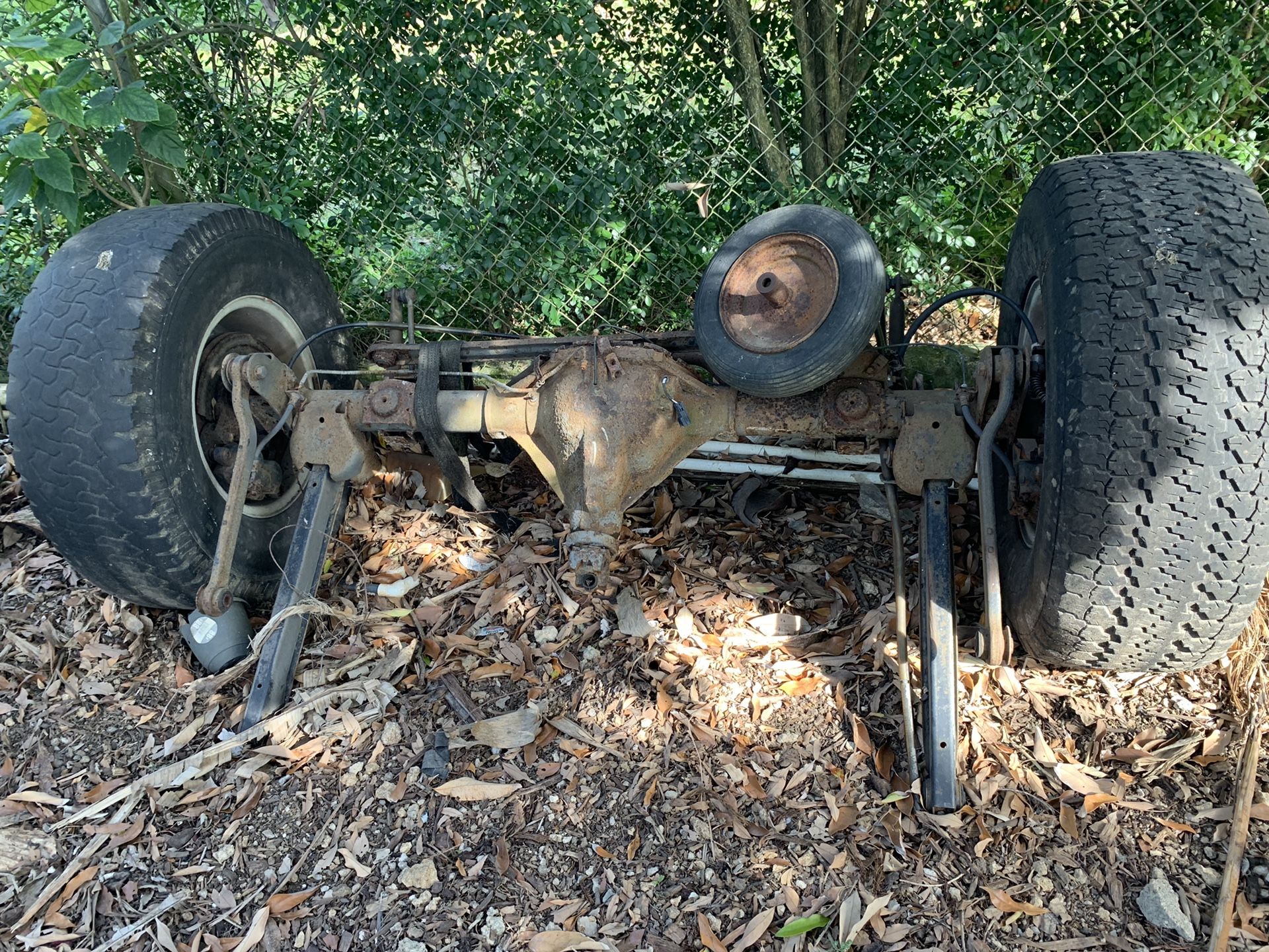 Hummer H2 rear Differential suspension for Sale in Homestead, FL - OfferUp