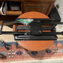 40 Inch LG TV and Wall Mount
