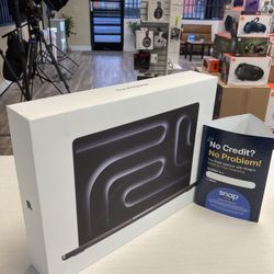 MacBook Pro M5, 32GB Ram, 1Tb SSD Only At Downey Camera