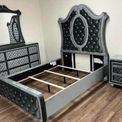 Cameo Gray Upholstered Panel Bedroom Set.      Financing Options available 