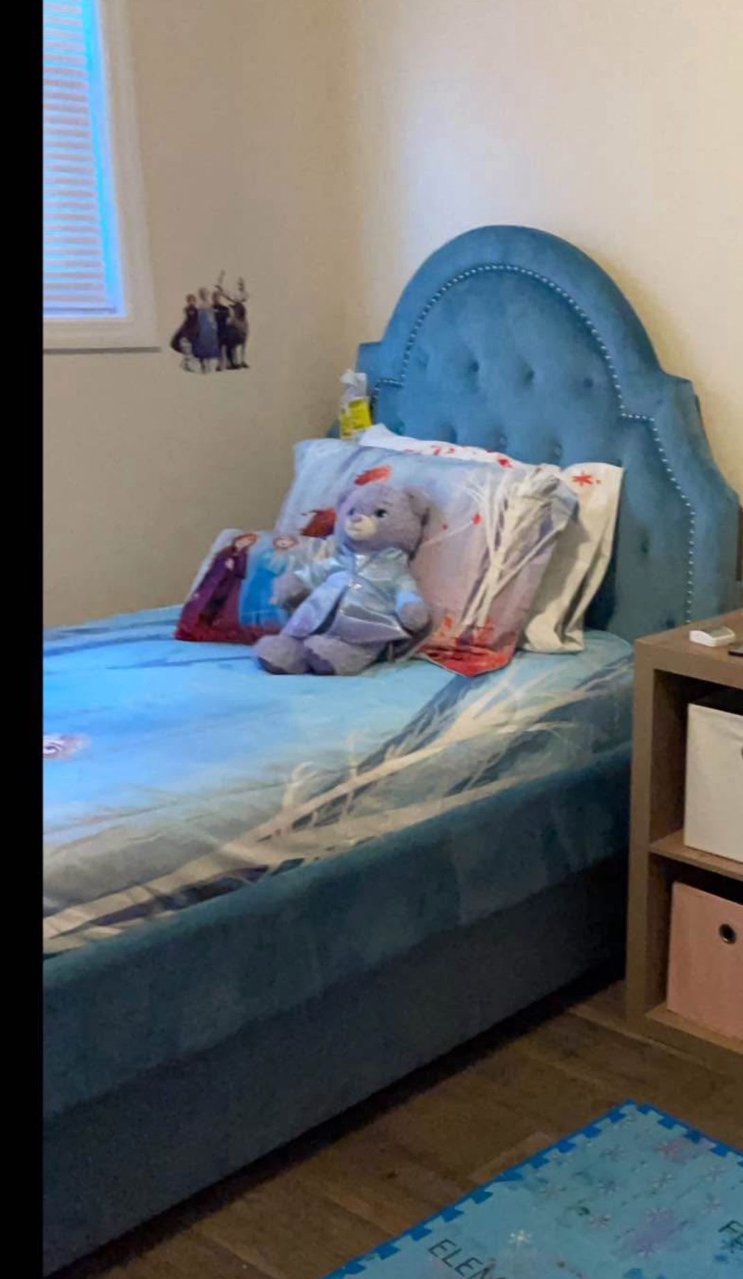 Kids Pull Out Trundle Bed
