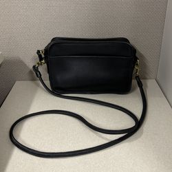 Croft & Barrow Vintage Leather Crossbody Bag 