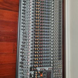 32 Chanel Mixer