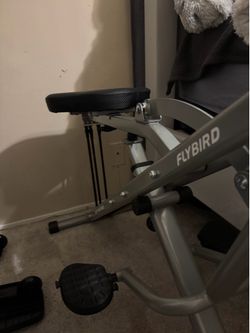 Squat machine