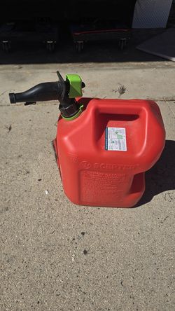 Scepter 5 Gallon Gas Can with SmartControl Fuel Spout