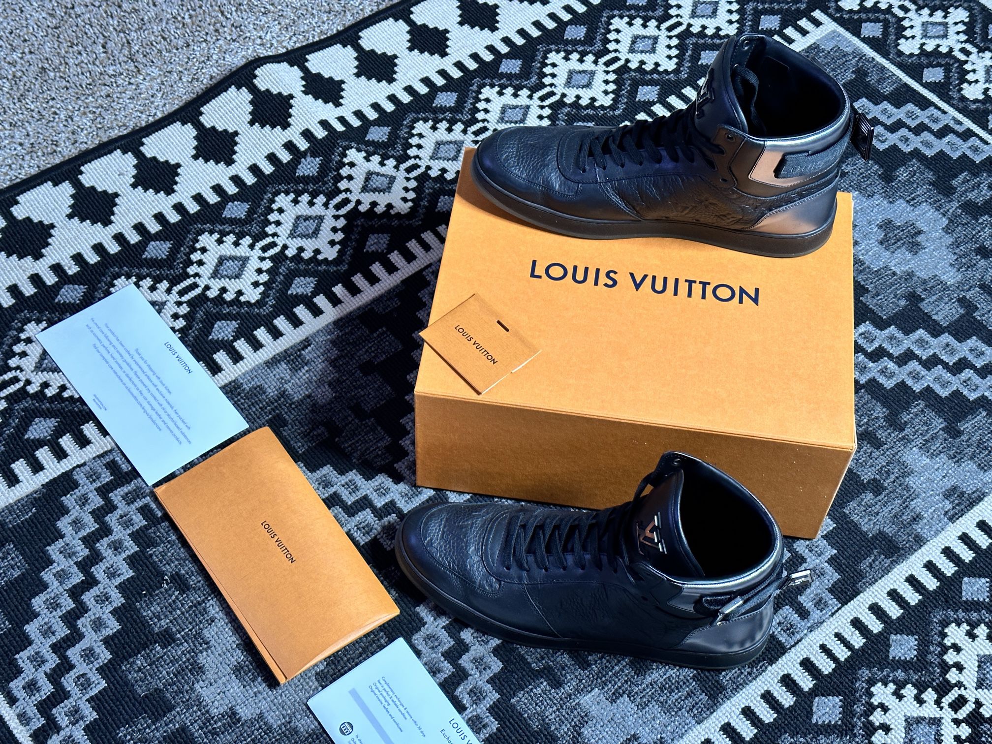 New Authentic Louis Vuitton Rivoli Sneaker Boot LV Sz 12 = US 13