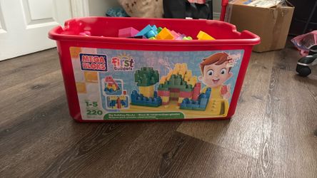 Large tub of Mega Blocks