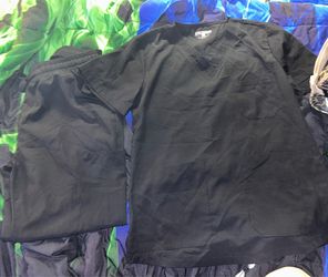 Scrubs 1 set and 2 pairs of pants