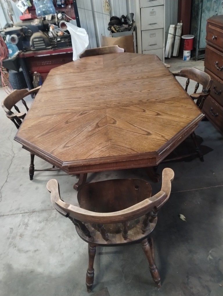 Kitchen Table With Extensions As Shown With 4 Chairs