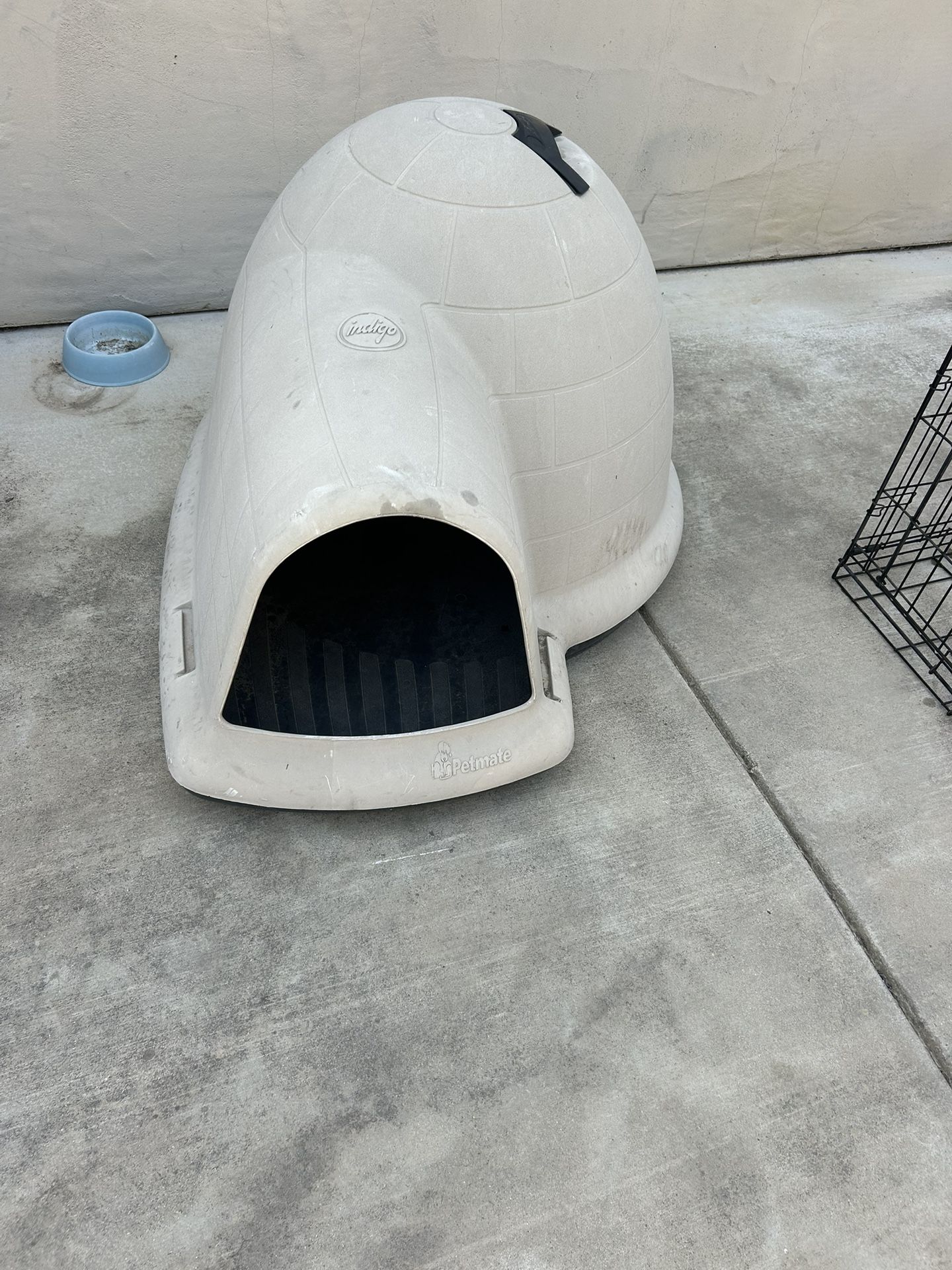Dog House