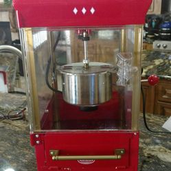 COUNTER POPCORN MACHINE w/KETTLE & MEASURING CUPS