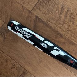 Mizuno Bat 32